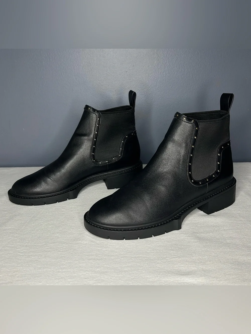 Coach Boots Womens 8 Black Leather Chelsea Studded Ankle Bootie Lory 38.5 Pull